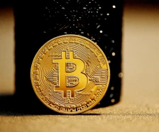 جهش دامیننس بیت کوین بر بازار ارز دیجیتال در آستانه نشست فدرال رزرو