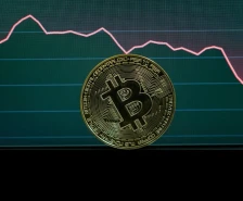 نهنگ مرموز هایپرلیکویید دوباره روی سقوط بیت کوین شرط بسته است