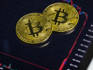 تحلیل هفتگی بیت کوین؛ شکست روند یک ساله و احتمال ورود به فاز نزولی طولانی