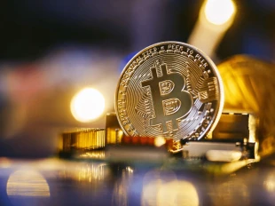 آرتور هیز: تغییرات نقدینگی می تواند بیت کوین را در محدوده ۸۰ هزار تثبیت کند