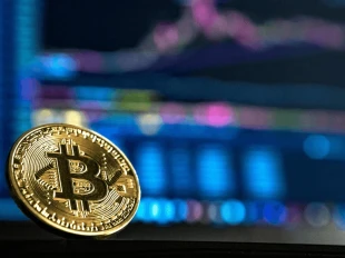 بازگشت قدرتمند ارز دیجیتال بیت کوین به کانال ۷۰ هزار دلار